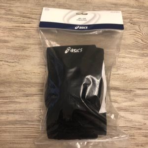 ASICS Jr volleyball kneepads